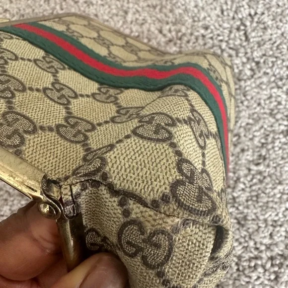 KissLock mirror GG purse/makeup purse - Picture 3 of 7